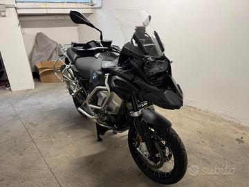 Bmw r 1250 gs adventure triple black