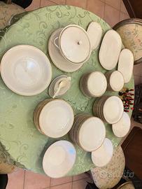 SERVIZIO DA TAVOLA PORCELLANA 78 pz.