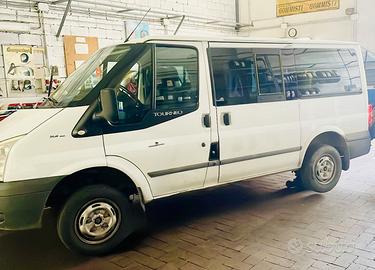 Ford  tourneo 2.2 turbo diesel