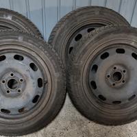 Cerchi in ferro 15"+gomme invernali 185/55 R15 82T