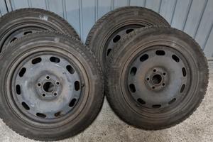 Cerchi in ferro 15"+gomme invernali 185/55 R15 82T