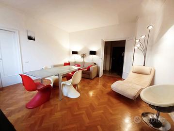 Centro storico, ampia camera uso singola