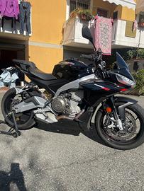 Aprilia Tuono 660 Factory