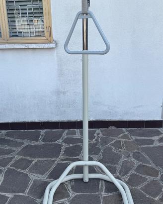 Alzamalati da letto con base a terra in acciaio