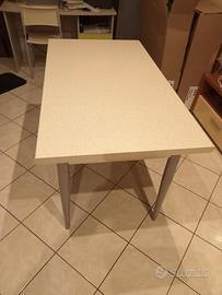 TAVOLO DA CUCINA