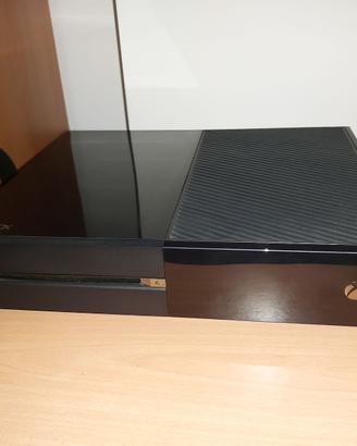 Xbox One modificata con SSD