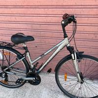 Bicicletta da donna/ragazza Trek