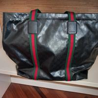 borsa tote nera gucci  Sherry line