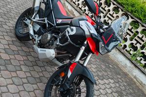 Aprilia Tuareg 660 full