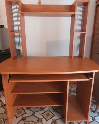 Scrivania porta pc
