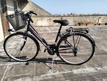 bicicletta tipo olandese come nuova