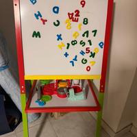 Lavagnetta con magneti a lettere