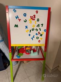Lavagnetta con magneti a lettere