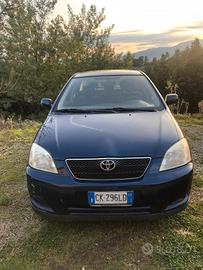 auto usata Toyota Corolla 1.4 benzina