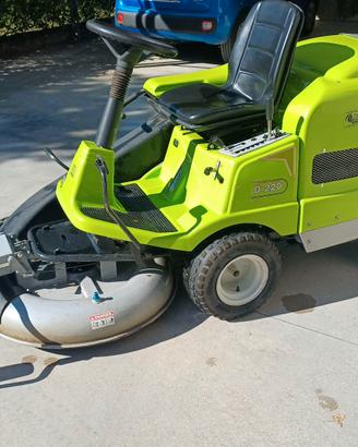Trattorino tosaerba Grillo FD220