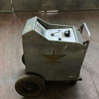 Caricabatterie e avviatore 12V