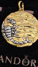 charm medallion xl scorpione