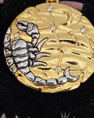 charm medallion xl scorpione