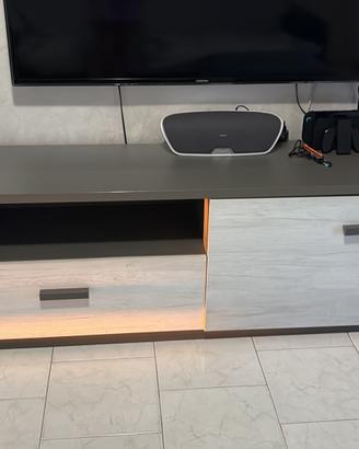 sala più armadio a ponte e letto matrimoniale