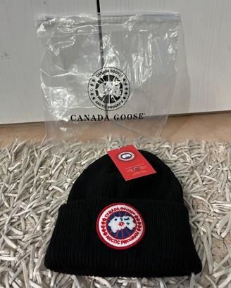 cappellino canada goose