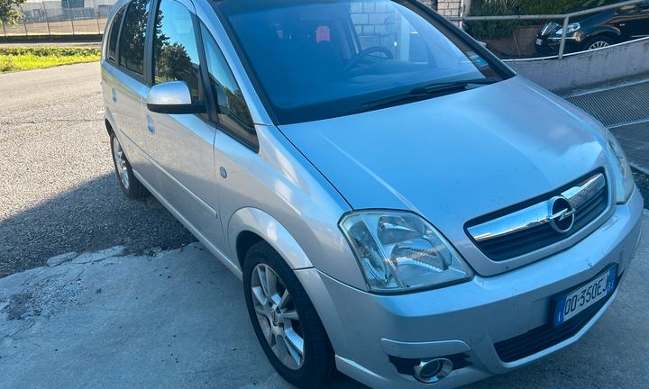 Opel meriva  benzina
