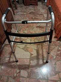 Deambulatore Moretti RP730M in perfette condizioni