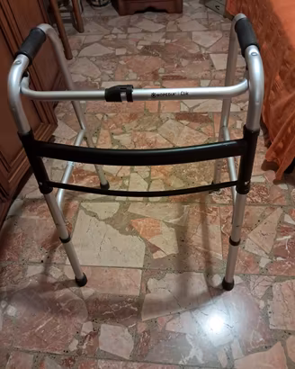Deambulatore Moretti RP730M in perfette condizioni