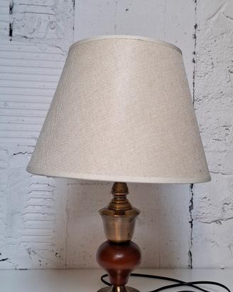 Lampada da tavolo classica