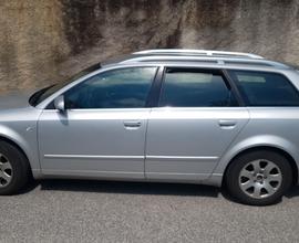 AUDI A4 2ª serie - 2004