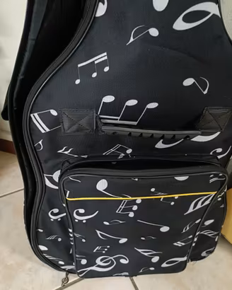 Chitarra classica con custodia