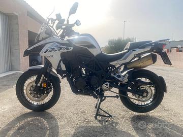 Moto Benelli Trk 502x