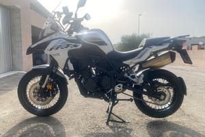 Moto Benelli Trk 502x