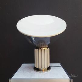 Lampada Taccia "grande" di Castiglioni per Flos