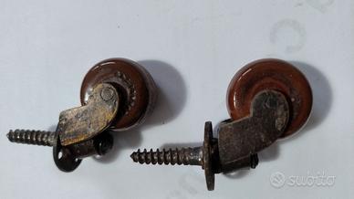 Rotelline antiche per mobili ottone e ceramica.