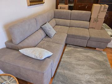 Soggiorno con divano