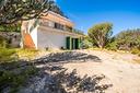 villa-indipendente-con-terreno-di-5300-mq