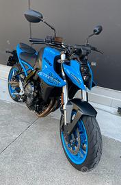 Suzuki GSX-8S