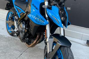 Suzuki GSX-8S