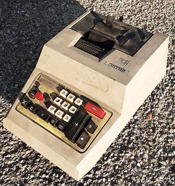 Calcolatrice Olivetti Ivrea MULTISUMMA 20 vintage
