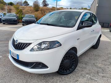 Lancia Ypsilon 1.0 FireFly 5 porte S&S Hybrid Silv