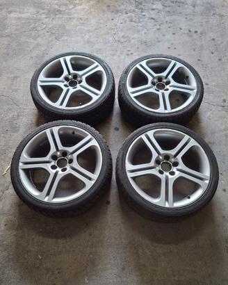 cerchi in lega complete di gomme 205/40/17
