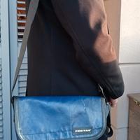 Borsa Freitag Hawaii Five blu 