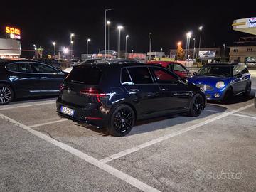 Golf 7,5 R akrapovic dynaudio