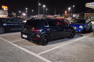 Golf 7,5 R akrapovic dynaudio