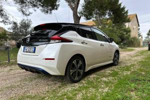 Nissan leaf 40kwh tekna