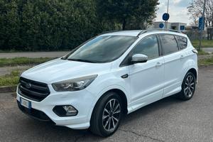 Ford kuga St line