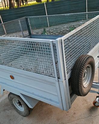 carrello appendice con documenti 