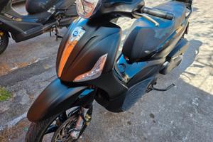 Beverly 350 anno 11/2020 16000 km