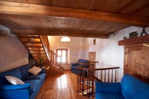 Autentica casa di montagna in tranquillo villaggio