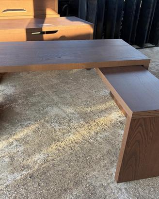 Scrivania d’ufficio